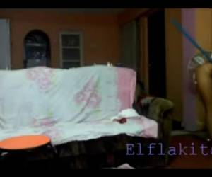 whiteh en dildo är mastubate flickor whiteh naturliga brösten till deras rakade fittor och kissa i sin fitta töm för webcam.