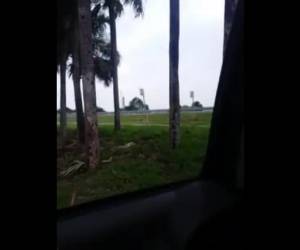 Dilarang kilat di dalam mobil